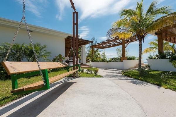 Paraiso Rainforest and Beach Hotel (Cuyamel)